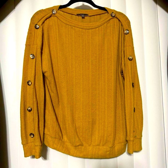 Mustard colored sweater, banded bottom, size S - Picture 1 of 3
